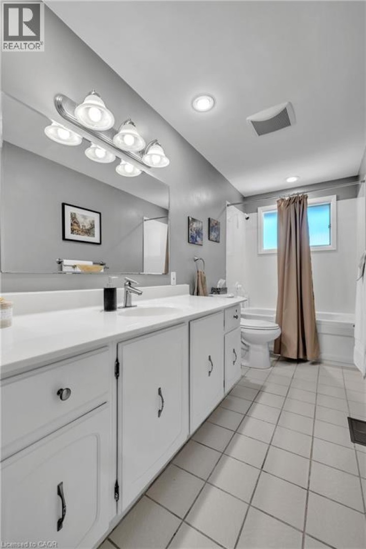 Photo 8 at 34 Peers Place, Woodstock Photo 8 at 34 Peers Place, Woodstock