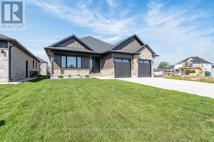 Photo 2 at 18 Walnut Drive, Tillsonburg Photo 2 at 18 Walnut Drive, Tillsonburg