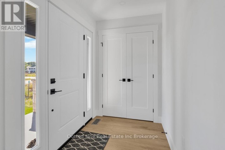 Photo 3 at 16 Walnut Drive, Tillsonburg Photo 3 at 16 Walnut Drive, Tillsonburg