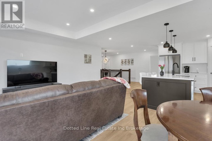 Photo 4 at 16 Walnut Drive, Tillsonburg Photo 4 at 16 Walnut Drive, Tillsonburg