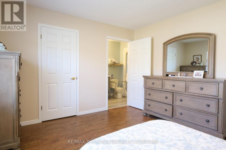 Photo 13 at 20 Edwin Crescent, Tillsonburg Photo 13 at 20 Edwin Crescent, Tillsonburg