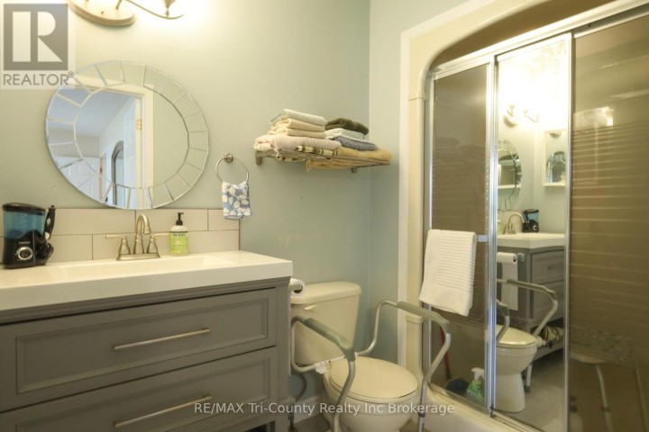 Photo 14 at 20 Edwin Crescent, Tillsonburg Photo 14 at 20 Edwin Crescent, Tillsonburg