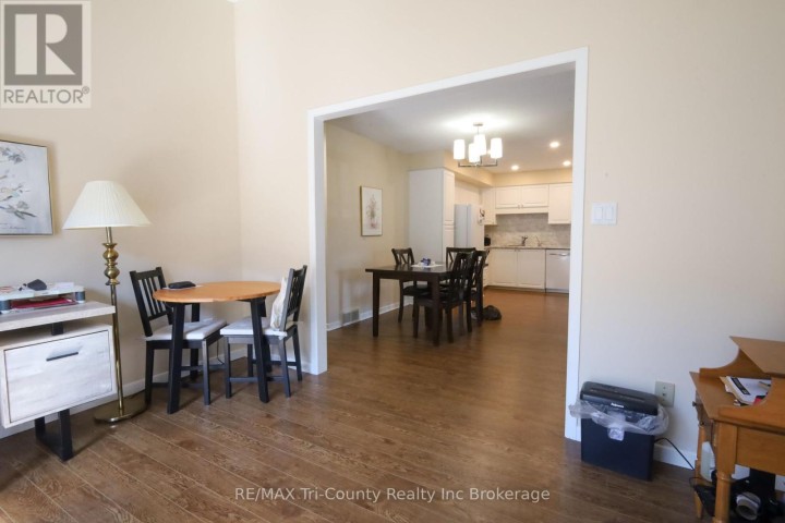 Photo 19 at 20 Edwin Crescent, Tillsonburg Photo 19 at 20 Edwin Crescent, Tillsonburg