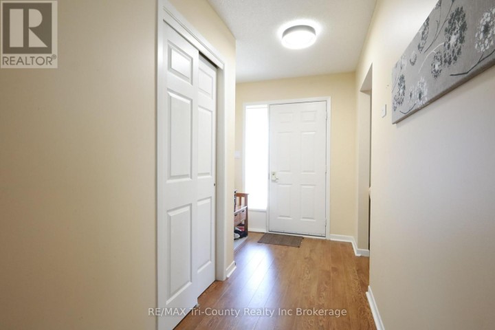 Photo 20 at 20 Edwin Crescent, Tillsonburg Photo 20 at 20 Edwin Crescent, Tillsonburg