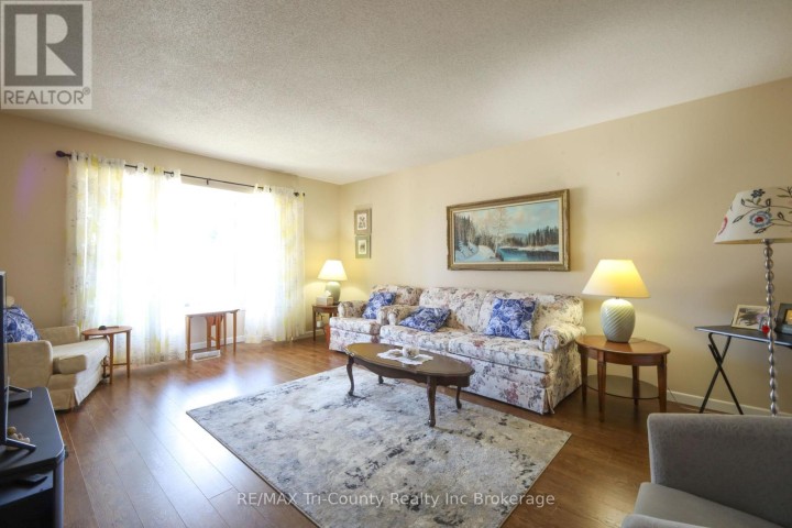 Photo 9 at 20 Edwin Crescent, Tillsonburg Photo 9 at 20 Edwin Crescent, Tillsonburg