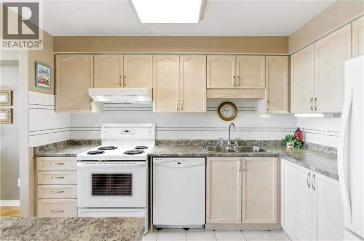 Photo 14 at 9 BONHEUR Court 807, Brantford Photo 14 at 9 BONHEUR Court 807, Brantford
