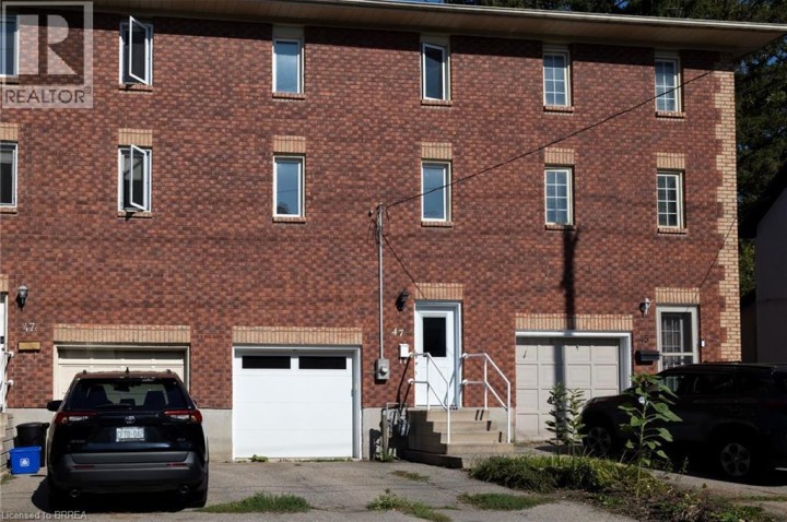 Photo 1 at 47 Walnut Street, Brantford Photo 1 at 47 Walnut Street, Brantford