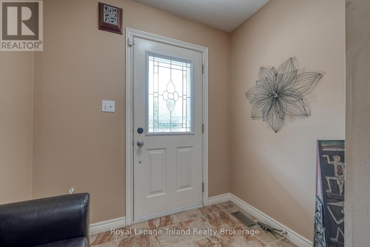 Photo 5 at 1 - 54 Garden Avenue, Brantford Photo 5 at 1 - 54 Garden Avenue, Brantford