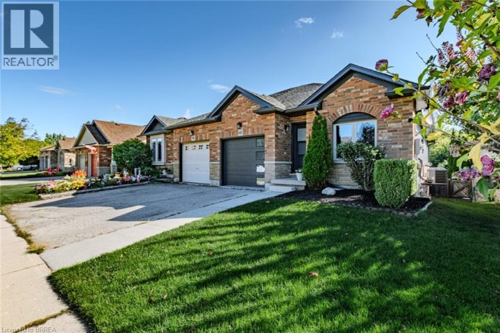 Photo 3 at 60 Savannah Ridge Drive, Innerkip, Woodstock Photo 3 at 60 Savannah Ridge Drive, Innerkip, Woodstock