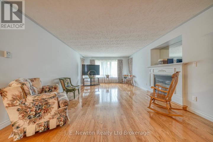 Photo 12 at 356 Broadway Street, Tillsonburg Photo 12 at 356 Broadway Street, Tillsonburg