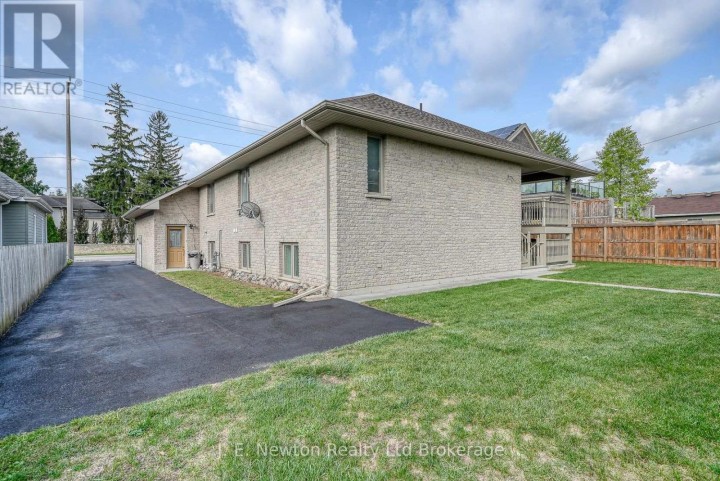 Photo 3 at 356 Broadway Street, Tillsonburg Photo 3 at 356 Broadway Street, Tillsonburg