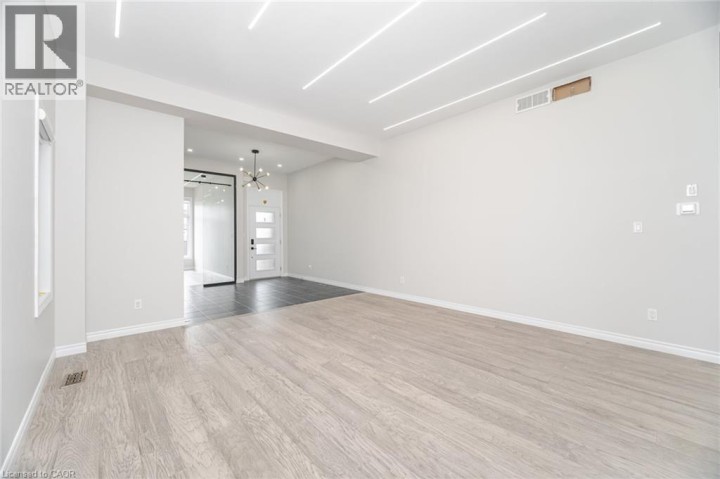 Photo 11 at 101 Sass Crescent, Innerkip, Woodstock Photo 11 at 101 Sass Crescent, Innerkip, Woodstock