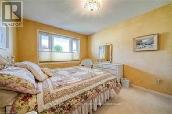 Photo 16 at 18 Wilkins Crescent, Tillsonburg Photo 16 at 18 Wilkins Crescent, Tillsonburg