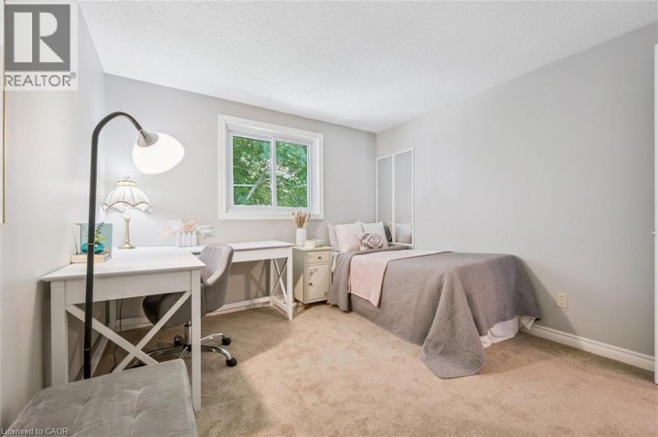 Photo 13 at 158 Barnicke Drive, Cambridge Photo 13 at 158 Barnicke Drive, Cambridge