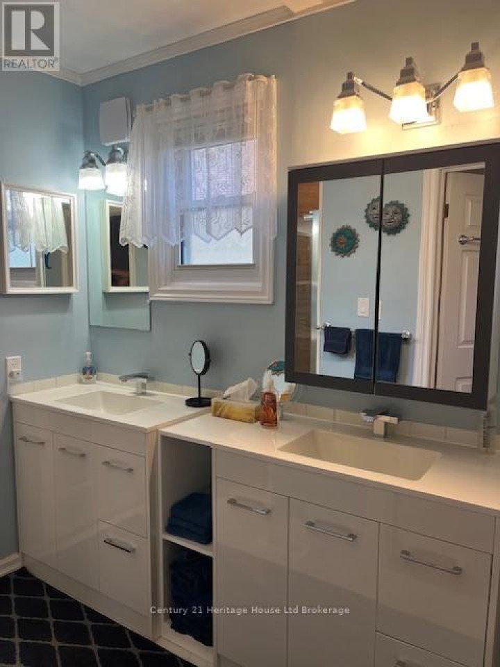 Photo 20 at 65 Edwin Crescent, Tillsonburg Photo 20 at 65 Edwin Crescent, Tillsonburg