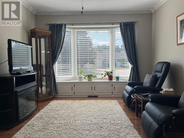 Photo 4 at 65 Edwin Crescent, Tillsonburg Photo 4 at 65 Edwin Crescent, Tillsonburg