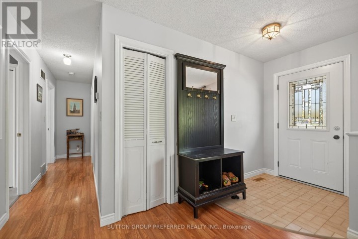 Photo 7 at 17 Clear Valley Drive, Tillsonburg Photo 7 at 17 Clear Valley Drive, Tillsonburg