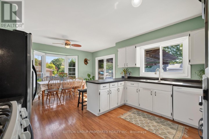 Photo 8 at 17 Clear Valley Drive, Tillsonburg Photo 8 at 17 Clear Valley Drive, Tillsonburg