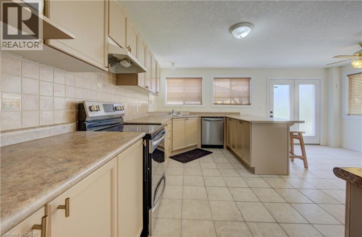 Photo 10 at 216 Mcnichol Drive, Cambridge Photo 10 at 216 Mcnichol Drive, Cambridge