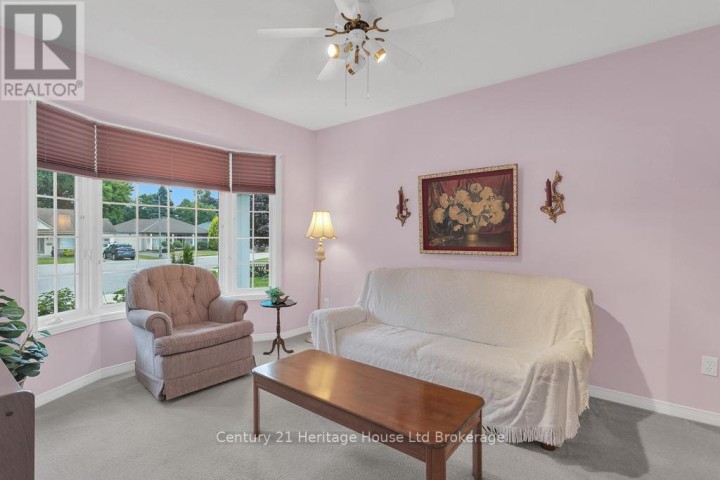 Photo 2 at 14 Mcdonald Court, Tillsonburg Photo 2 at 14 Mcdonald Court, Tillsonburg