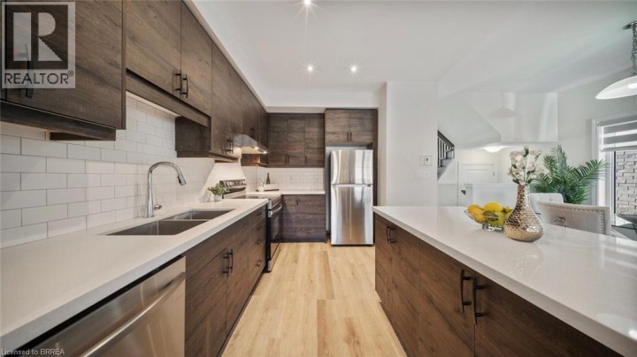 Photo 10 at 461 BLACKBURN Drive 18, Brantford Photo 10 at 461 BLACKBURN Drive 18, Brantford
