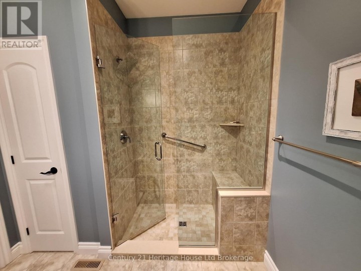 Photo 12 at 101 - 5 Woodhaven Drive, Tillsonburg Photo 12 at 101 - 5 Woodhaven Drive, Tillsonburg