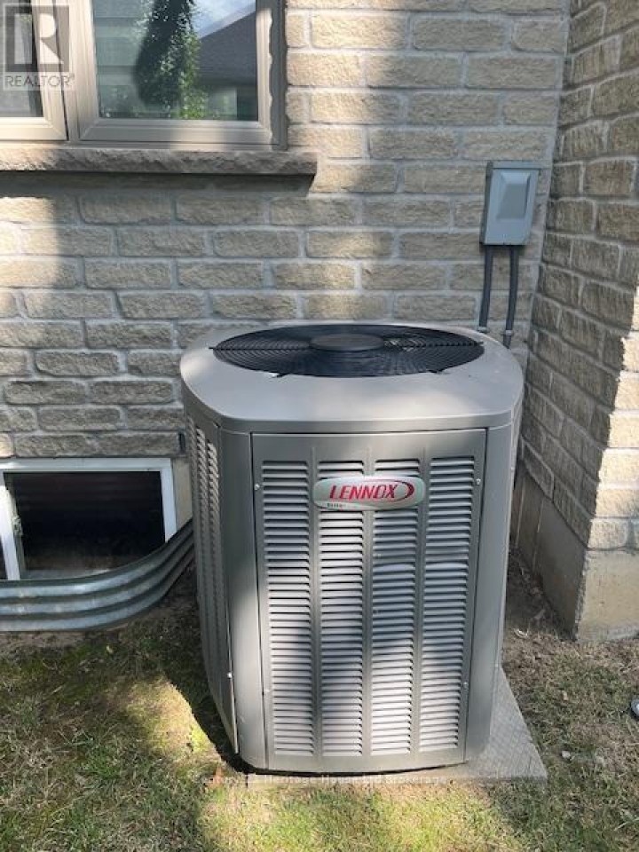 Photo 42 at 101 - 5 Woodhaven Drive, Tillsonburg Photo 42 at 101 - 5 Woodhaven Drive, Tillsonburg