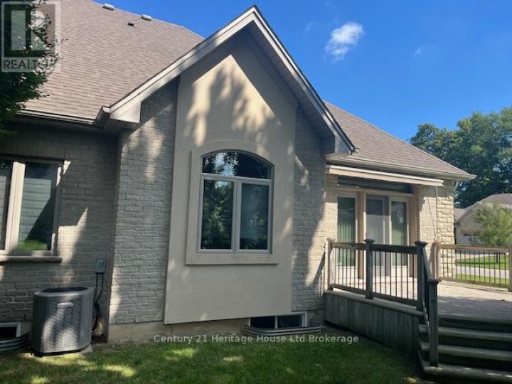 Photo 46 at 101 - 5 Woodhaven Drive, Tillsonburg Photo 46 at 101 - 5 Woodhaven Drive, Tillsonburg