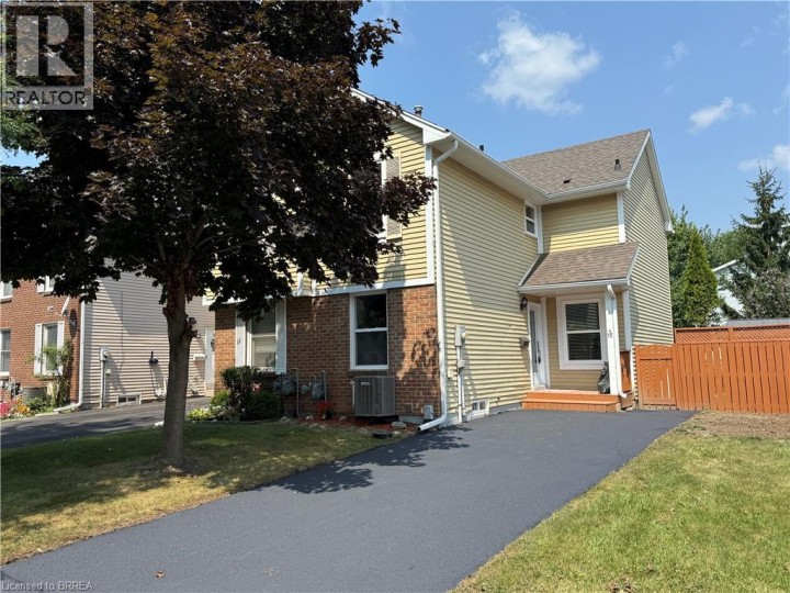 Photo 1 at 15 Banbury Road, Brantford Photo 1 at 15 Banbury Road, Brantford