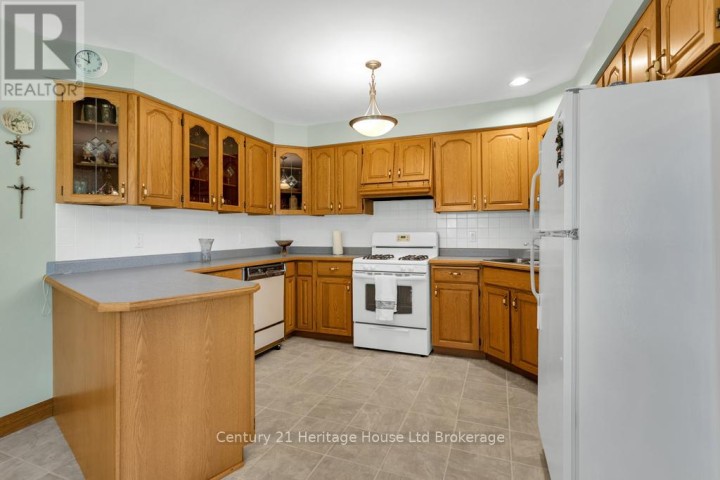 Photo 11 at 5 Thomas Avenue, Tillsonburg Photo 11 at 5 Thomas Avenue, Tillsonburg