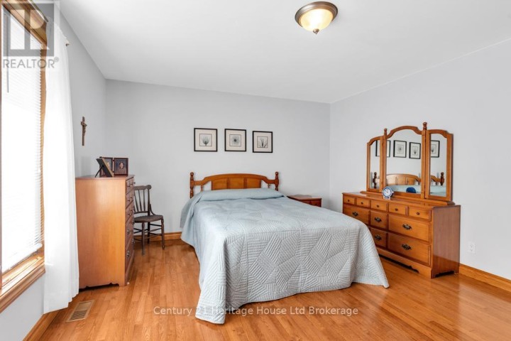 Photo 14 at 5 Thomas Avenue, Tillsonburg Photo 14 at 5 Thomas Avenue, Tillsonburg