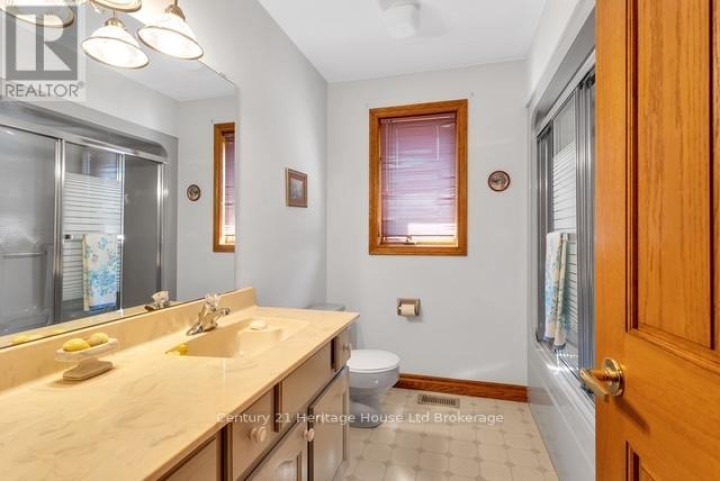 Photo 17 at 5 Thomas Avenue, Tillsonburg Photo 17 at 5 Thomas Avenue, Tillsonburg