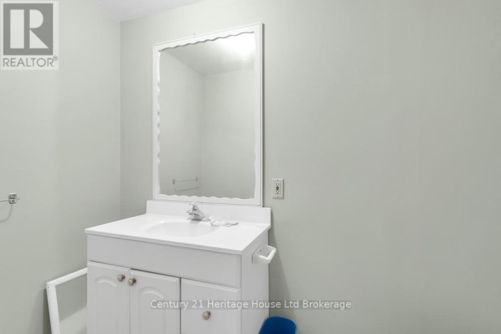 Photo 20 at 5 Thomas Avenue, Tillsonburg Photo 20 at 5 Thomas Avenue, Tillsonburg