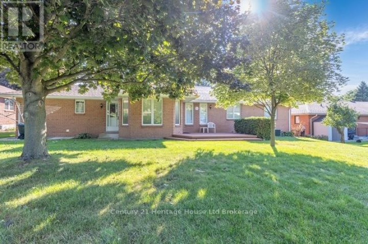 Photo 4 at 5 Thomas Avenue, Tillsonburg Photo 4 at 5 Thomas Avenue, Tillsonburg