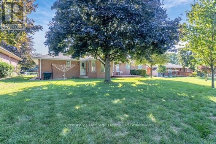 Photo 5 at 5 Thomas Avenue, Tillsonburg Photo 5 at 5 Thomas Avenue, Tillsonburg