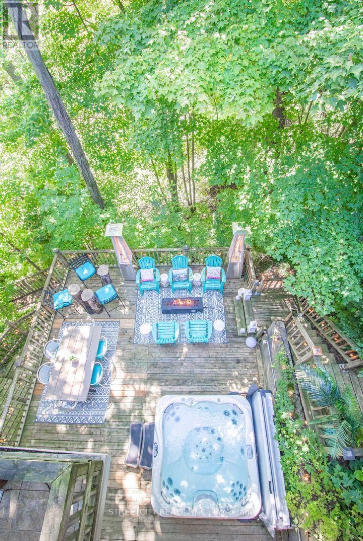 Photo 4 at 7 Thistle Court, Tillsonburg Photo 4 at 7 Thistle Court, Tillsonburg