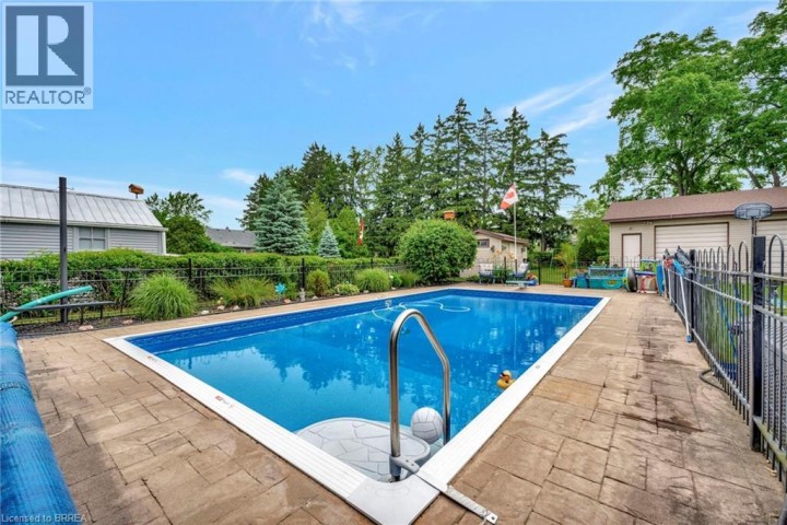 Photo 36 at 48 Willow Drive, Brantford Photo 36 at 48 Willow Drive, Brantford