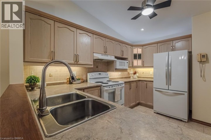 Photo 10 at 19 HANLON Place 36, Innerkip, Woodstock Photo 10 at 19 HANLON Place 36, Innerkip, Woodstock