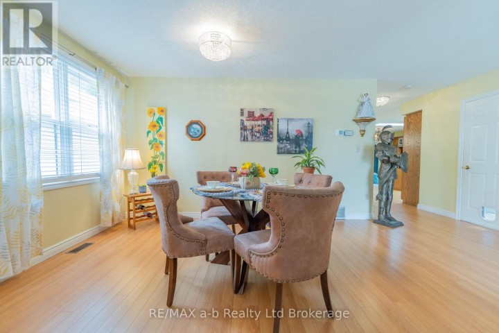 Photo 10 at 53 Hawkins Crescent, Tillsonburg Photo 10 at 53 Hawkins Crescent, Tillsonburg