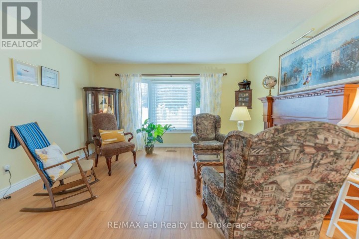 Photo 8 at 53 Hawkins Crescent, Tillsonburg Photo 8 at 53 Hawkins Crescent, Tillsonburg