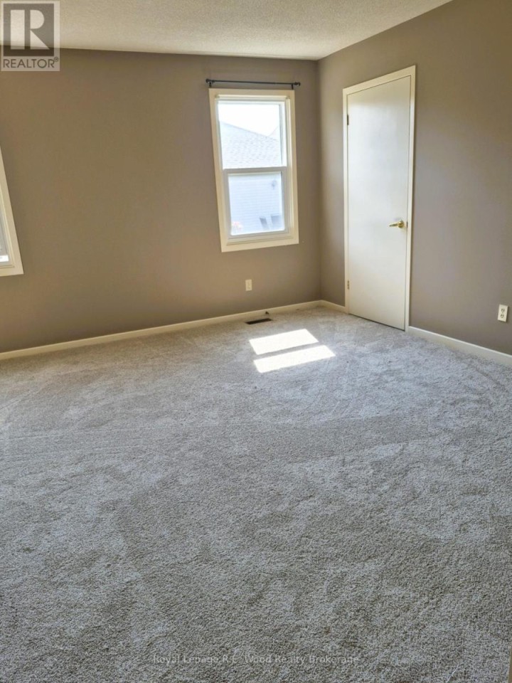 Photo 11 at 58 Hawkins Crescent, Tillsonburg Photo 11 at 58 Hawkins Crescent, Tillsonburg