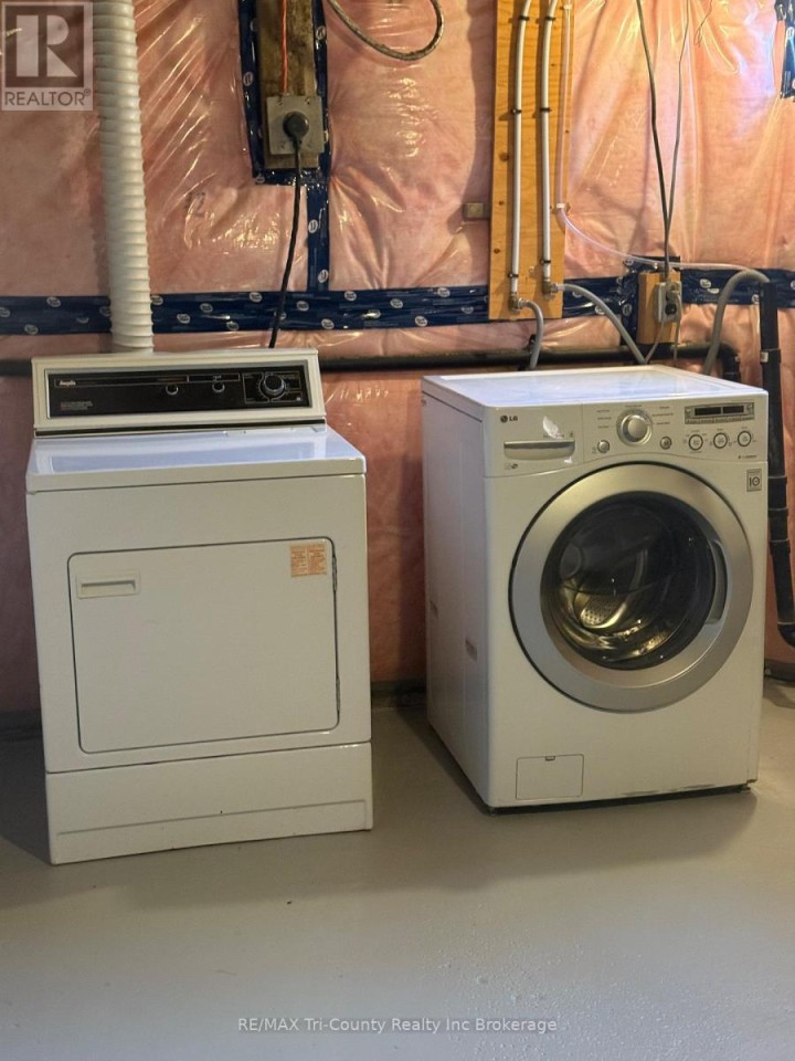 Photo 11 at 20 Fairfield Crescent, Tillsonburg Photo 11 at 20 Fairfield Crescent, Tillsonburg