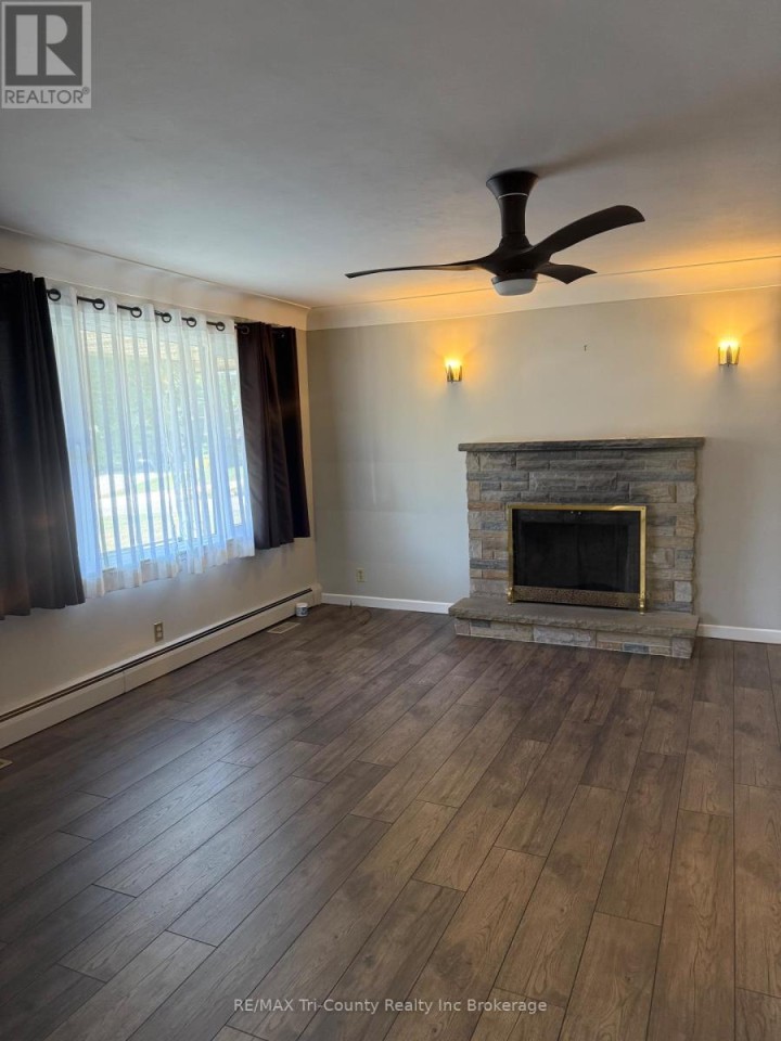 Photo 4 at 20 Fairfield Crescent, Tillsonburg Photo 4 at 20 Fairfield Crescent, Tillsonburg