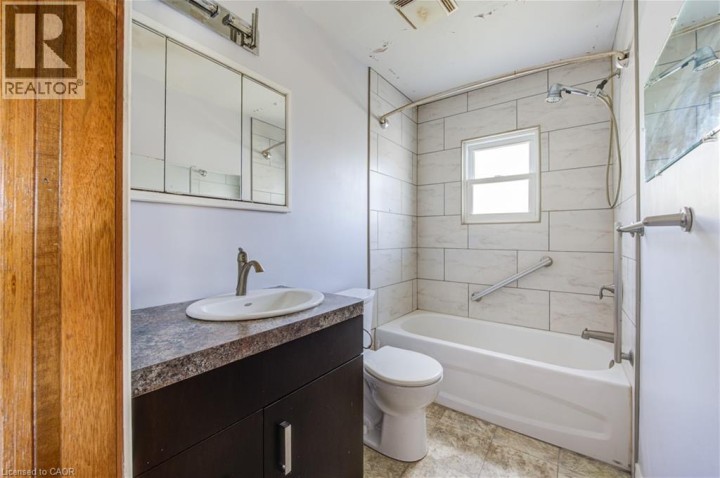 Photo 16 at 189 Cardigan Street, Woodstock Photo 16 at 189 Cardigan Street, Woodstock