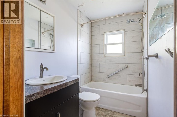 Photo 17 at 189 Cardigan Street, Woodstock Photo 17 at 189 Cardigan Street, Woodstock