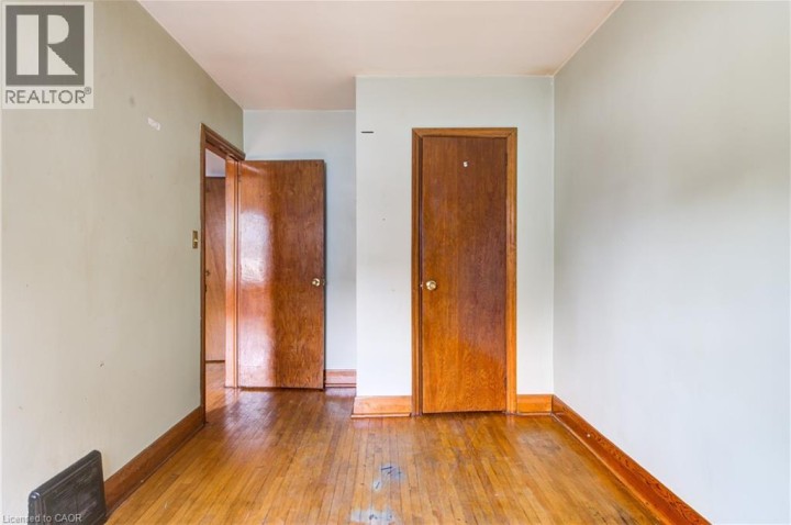 Photo 19 at 189 Cardigan Street, Woodstock Photo 19 at 189 Cardigan Street, Woodstock