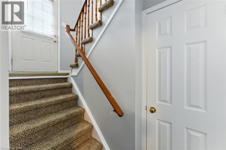 Photo 4 at 21 D'aubigny Road, Brantford Photo 4 at 21 D'aubigny Road, Brantford