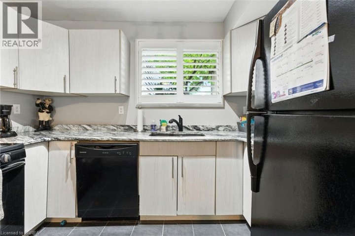 Photo 6 at 21 D'aubigny Road, Brantford Photo 6 at 21 D'aubigny Road, Brantford
