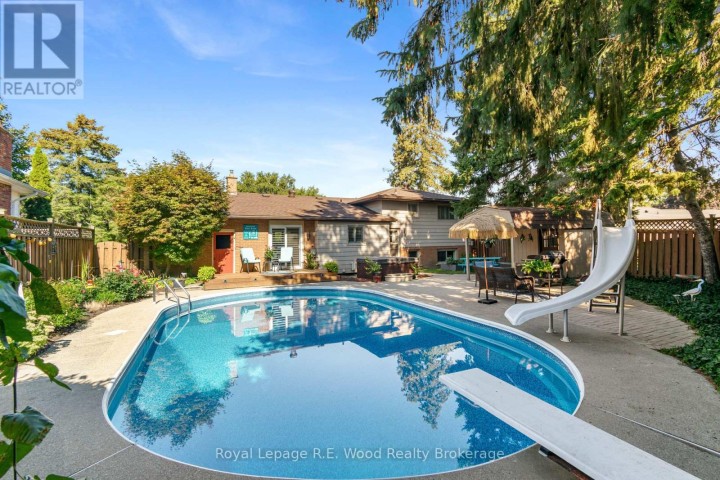 Photo 22 at 32 Devon Court, Tillsonburg Photo 22 at 32 Devon Court, Tillsonburg