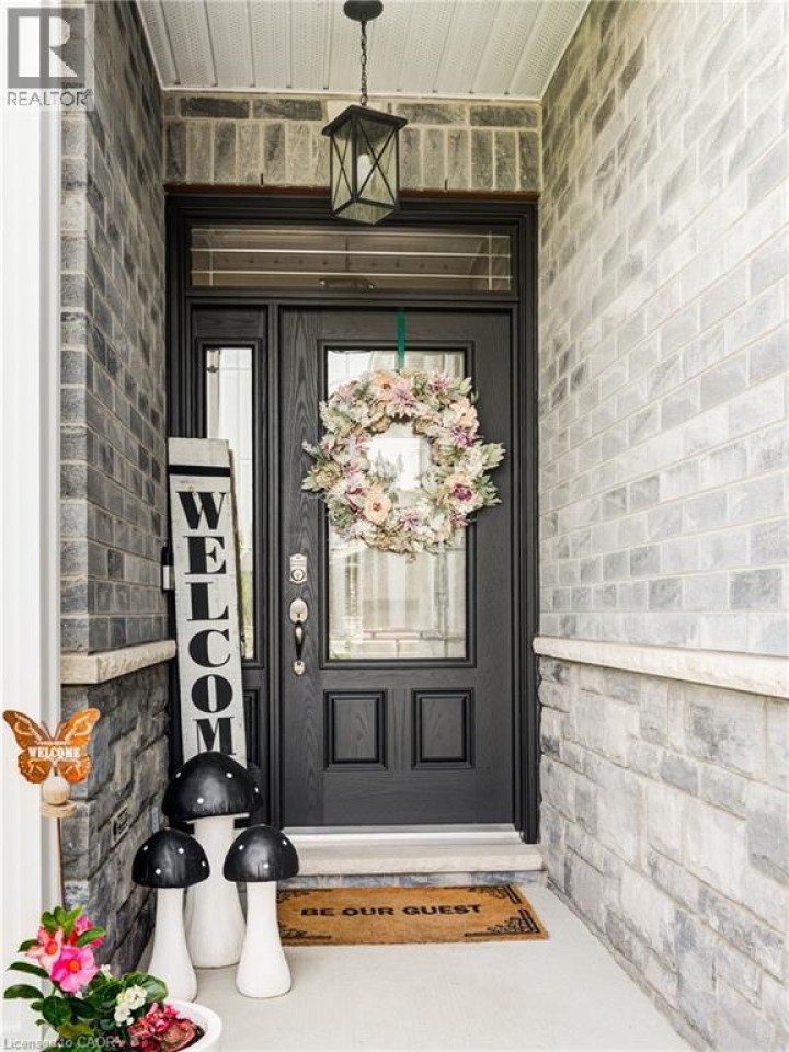 Photo 4 at 35 Lock Street, Innerkip, Woodstock Photo 4 at 35 Lock Street, Innerkip, Woodstock